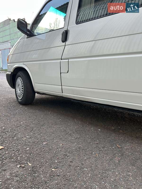 Мінівен Volkswagen Transporter 2002 в Броварах фото 3 Мінівен Volkswagen Transporter 2002 в Броварах