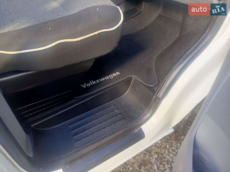 Минивэн Volkswagen Transporter 2008 в Хусте фото 10 Минивэн Volkswagen Transporter 2008 в Хусте
