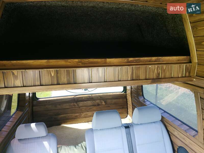 Минивэн Volkswagen Transporter 1983 в Стрые