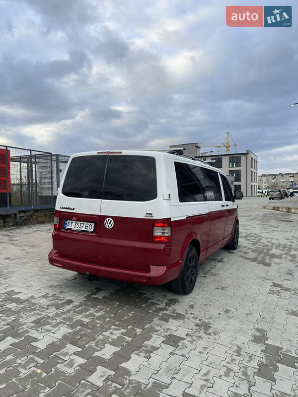Минивэн Volkswagen Transporter 2010 в Калуше
