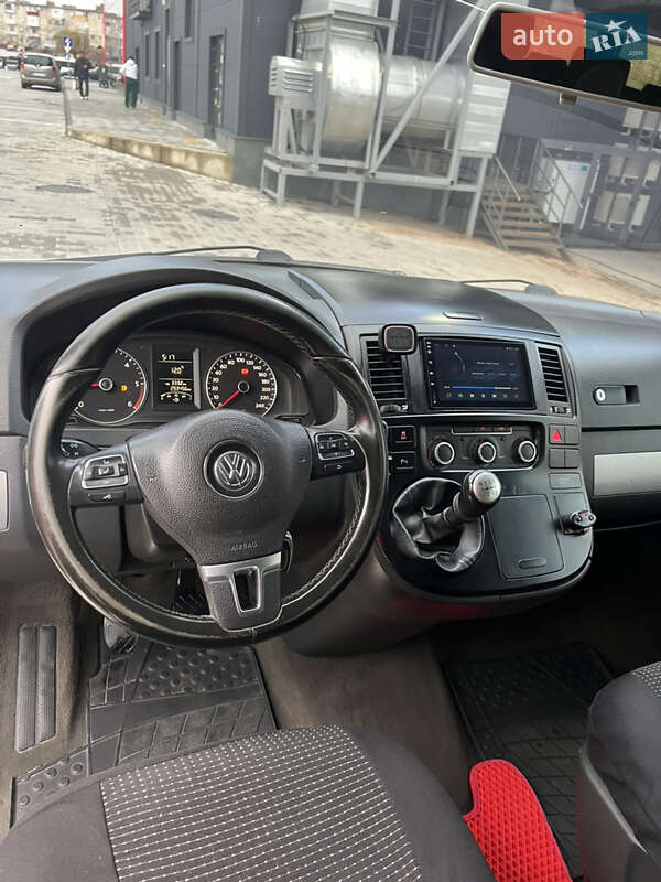 Минивэн Volkswagen Transporter 2010 в Калуше