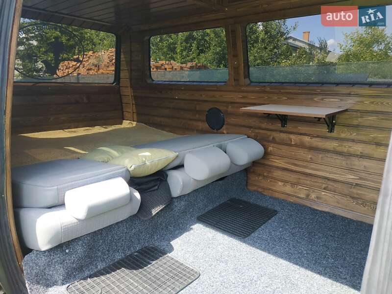 Минивэн Volkswagen Transporter 1983 в Стрые