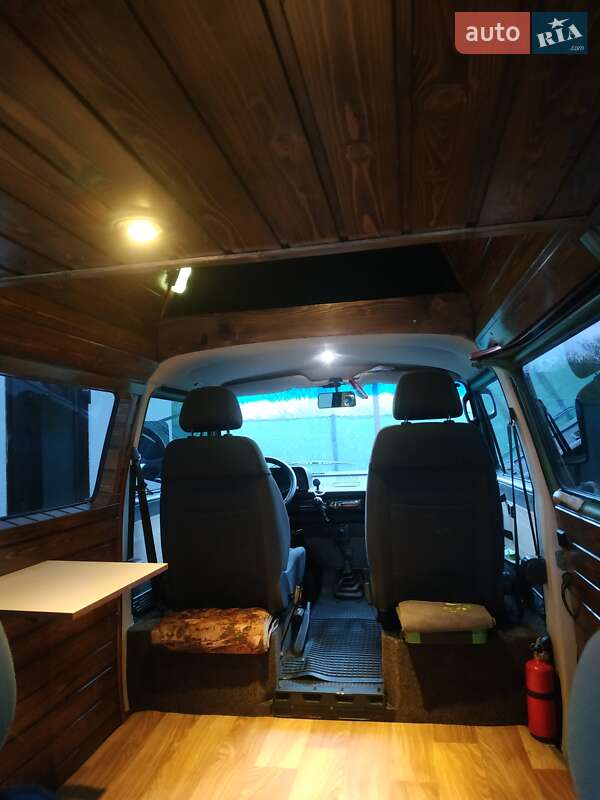 Минивэн Volkswagen Transporter 1983 в Стрые
