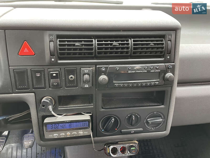 Минивэн Volkswagen Transporter 1999 в Киеве