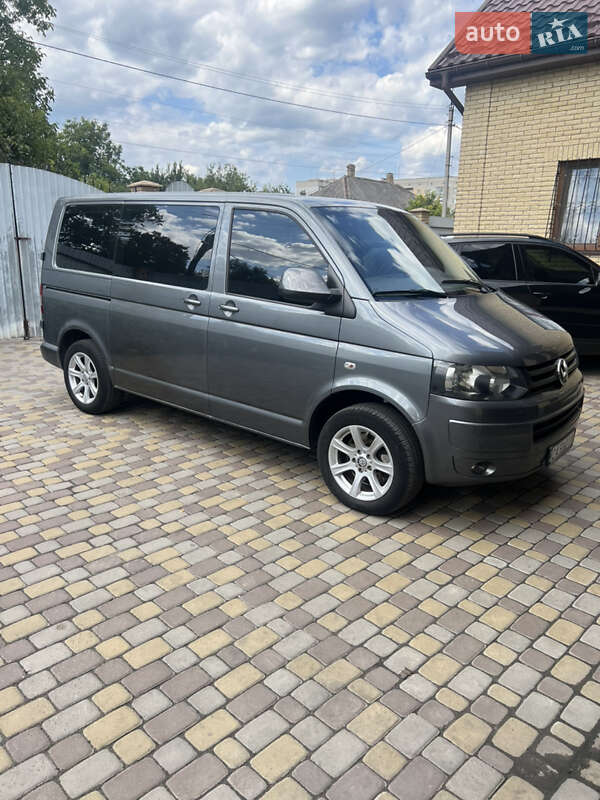 Мінівен Volkswagen Transporter 2012 в Черкасах