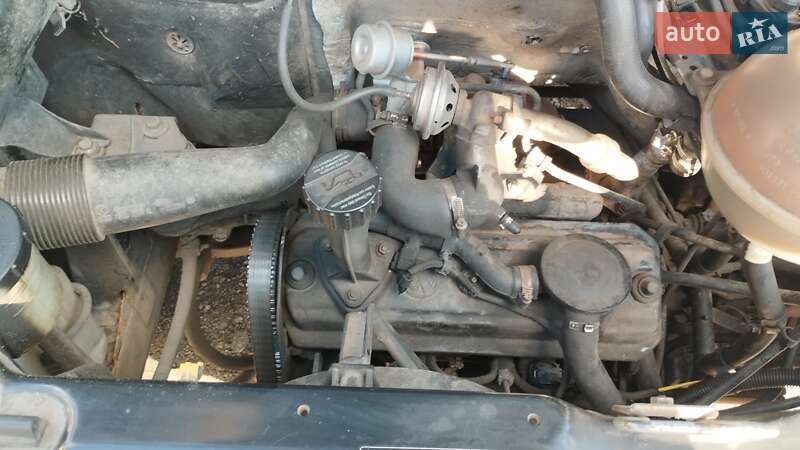 Грузопассажирский фургон Volkswagen Transporter 2001 в Дударкове