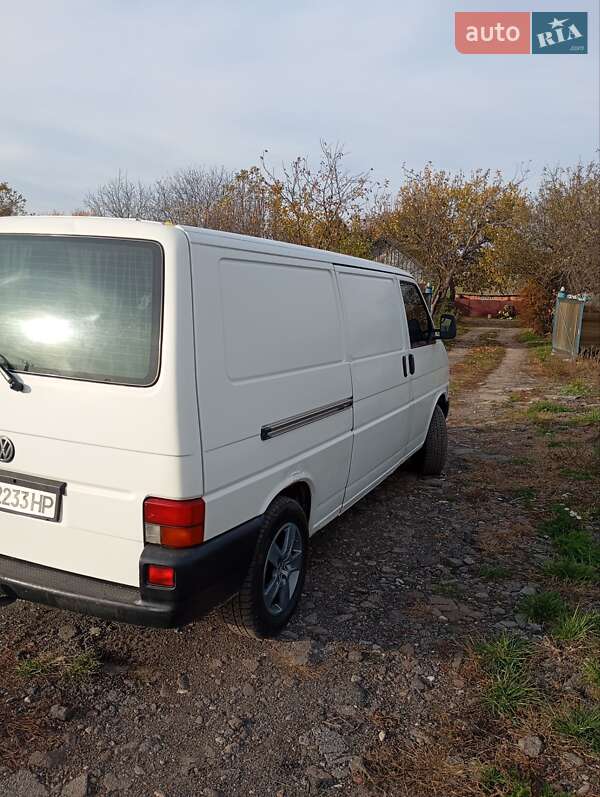 Грузовой фургон Volkswagen Transporter 2002 в Киеве фото 6 Грузовой фургон Volkswagen Transporter 2002 в Киеве