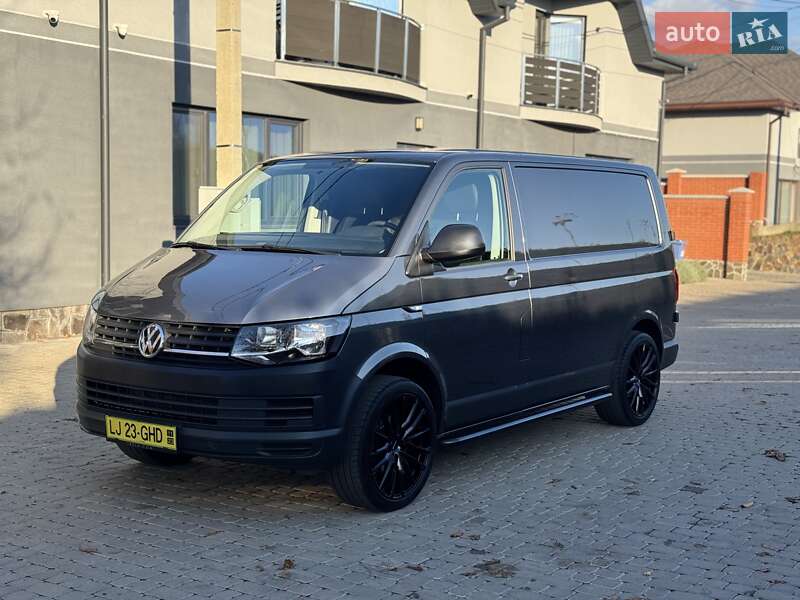 Грузовой фургон Volkswagen Transporter 2019 в Мукачево