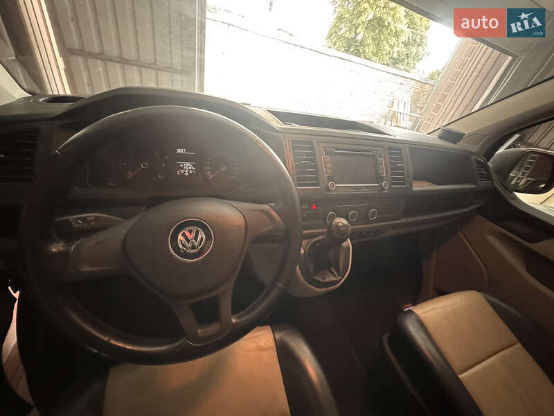 Минивэн Volkswagen Transporter 2016 в Киеве