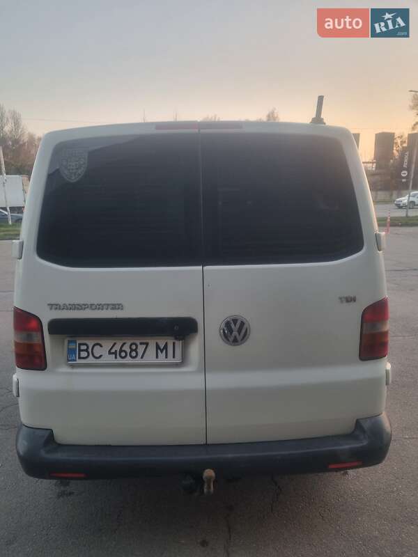 Минивэн Volkswagen Transporter 2004 в Львове фото Минивэн Volkswagen Transporter 2004 в Львове