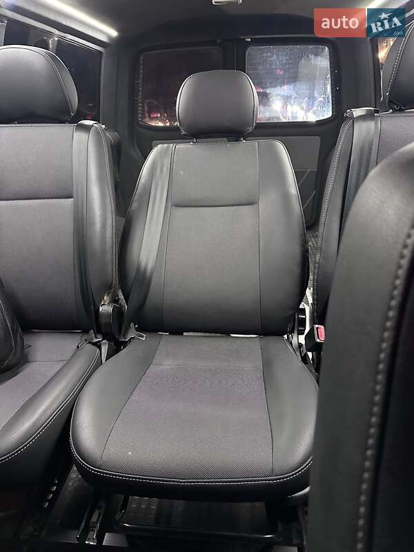 Минивэн Volkswagen Transporter 2018 в Киеве фото 10 Минивэн Volkswagen Transporter 2018 в Киеве