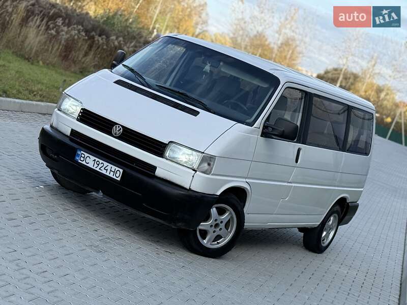 Минивэн Volkswagen Transporter 2000 в Львове