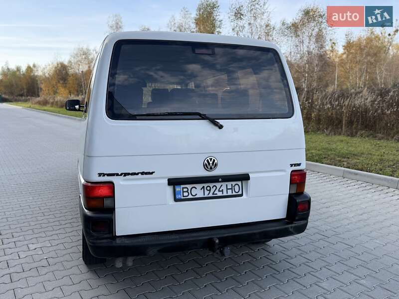 Минивэн Volkswagen Transporter 2000 в Львове