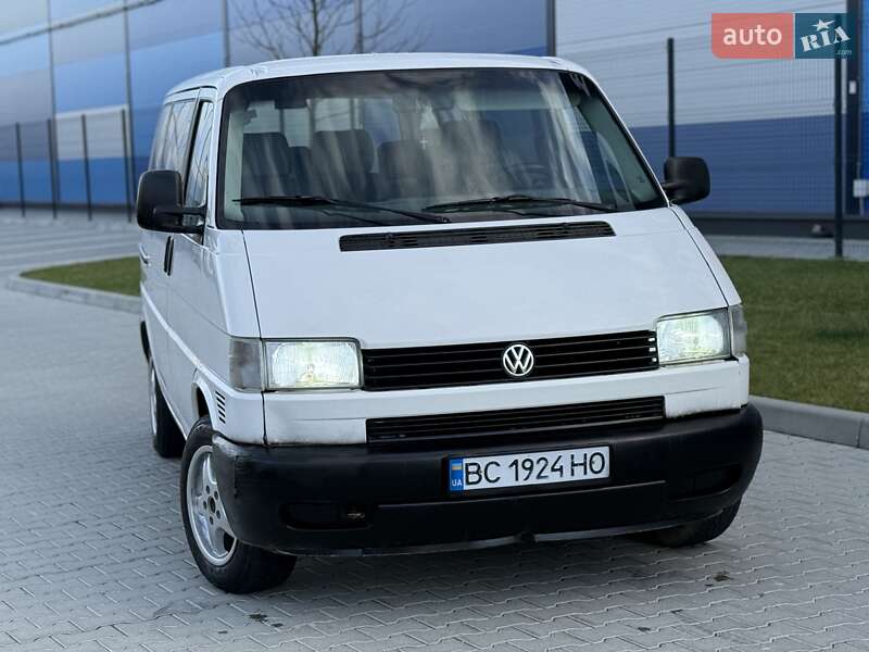 Минивэн Volkswagen Transporter 2000 в Львове