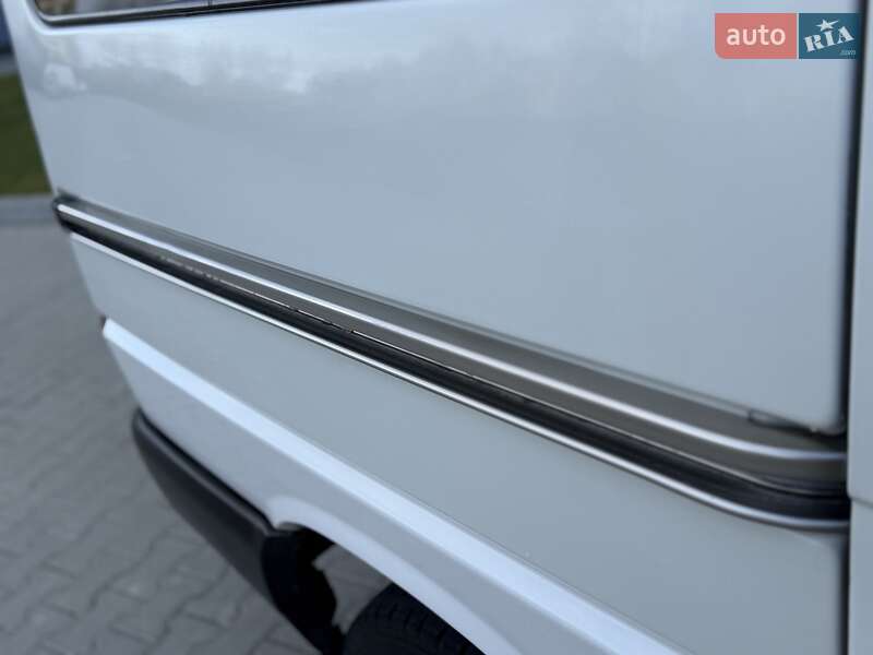 Минивэн Volkswagen Transporter 2000 в Львове