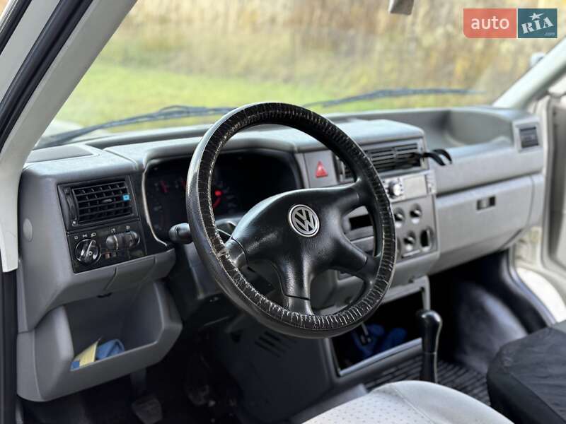 Минивэн Volkswagen Transporter 2000 в Львове