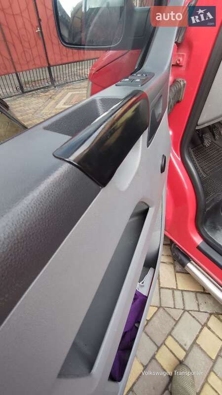Минивэн Volkswagen Transporter 2006 в Первомайске фото 12 Минивэн Volkswagen Transporter 2006 в Первомайске