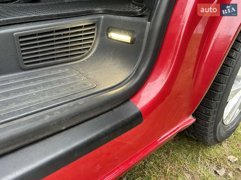 Вантажопасажирський фургон Volkswagen Transporter 2005 в Києві фото 25 Вантажопасажирський фургон Volkswagen Transporter 2005 в Києві