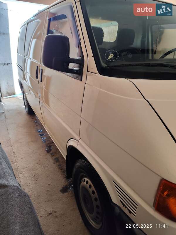 Другие грузовики Volkswagen Transporter 2001 в Херсоне