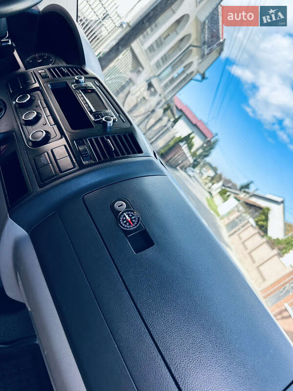 Мінівен Volkswagen Transporter 2010 в Тячеві фото 25 Мінівен Volkswagen Transporter 2010 в Тячеві