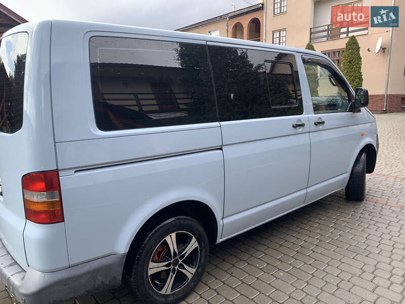 Мінівен Volkswagen Transporter 2003 в Сваляві