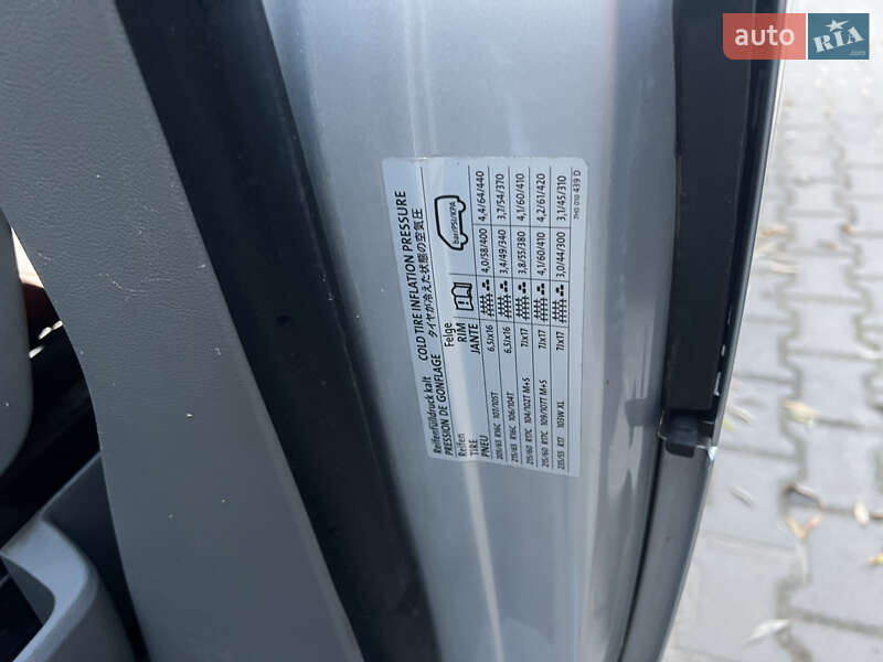 Минивэн Volkswagen Transporter 2005 в Киеве