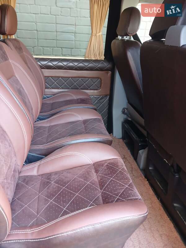 Мінівен Volkswagen Transporter 2010 в Черкасах