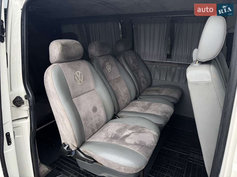 Мінівен Volkswagen Transporter 2005 в Валках