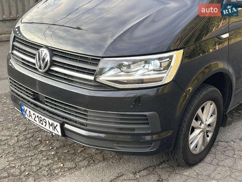 Вантажний фургон Volkswagen Transporter 2017 в Києві