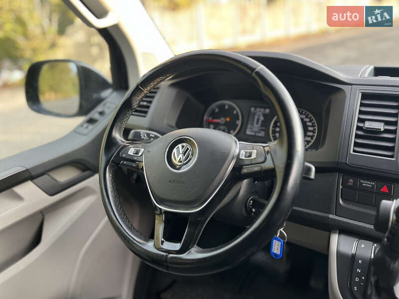 Вантажний фургон Volkswagen Transporter 2017 в Києві