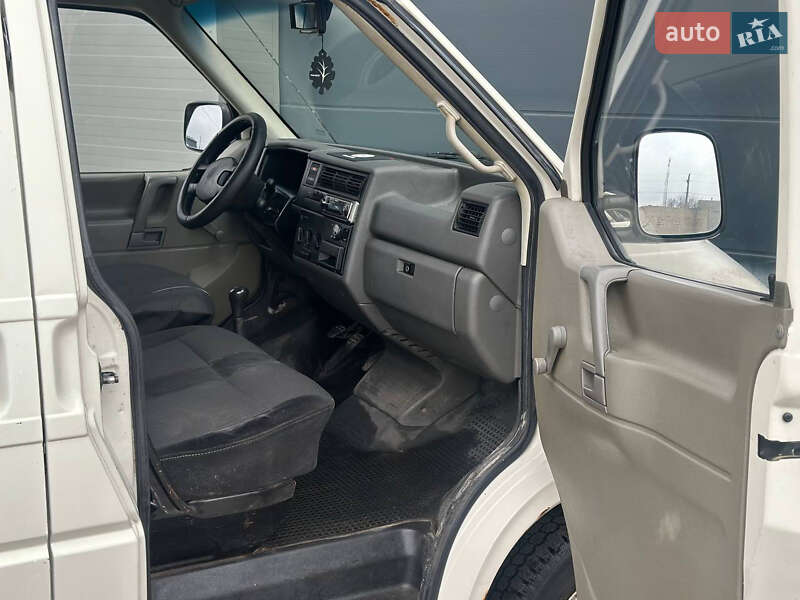 Мінівен Volkswagen Transporter 1998 в Сарнах