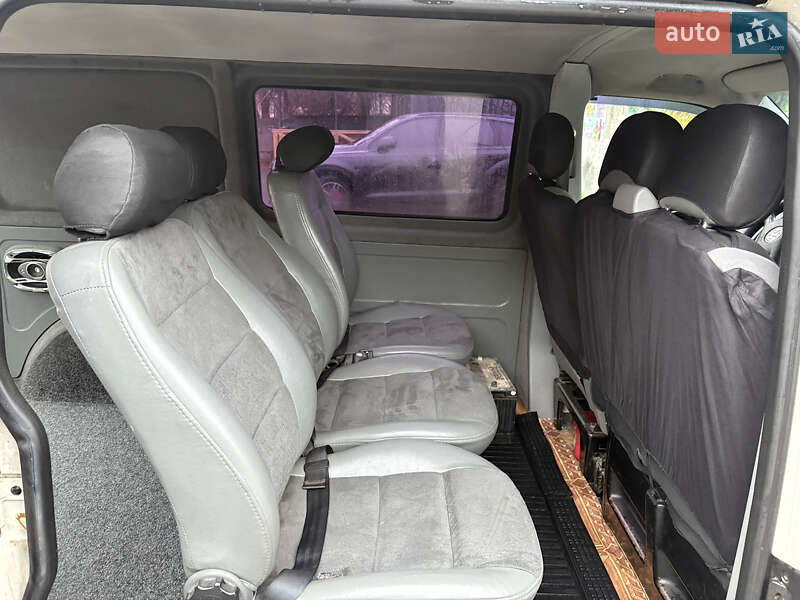 Вантажопасажирський фургон Volkswagen Transporter 2003 в Бурині фото 9 Вантажопасажирський фургон Volkswagen Transporter 2003 в Бурині