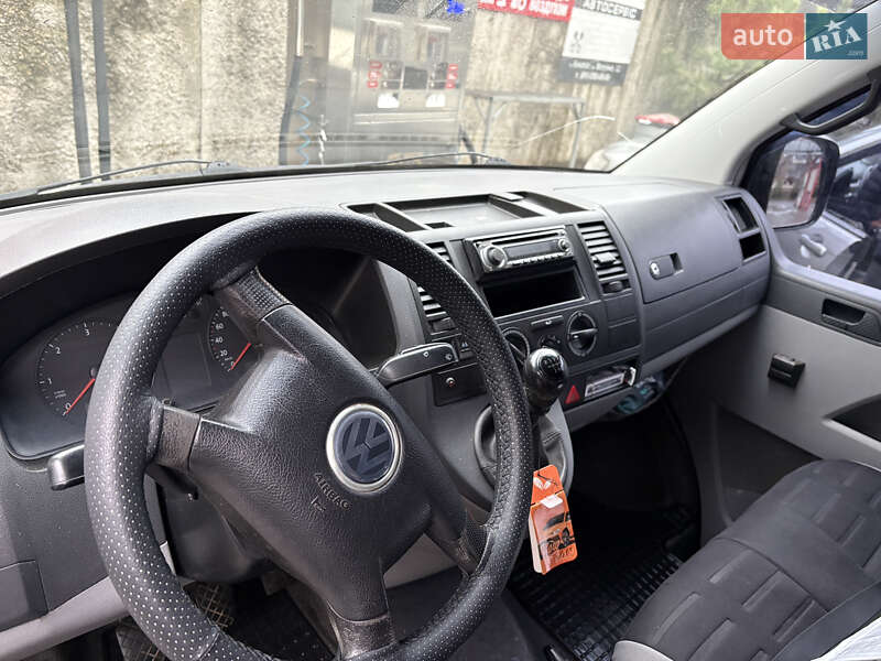 Вантажопасажирський фургон Volkswagen Transporter 2003 в Бурині фото 12 Вантажопасажирський фургон Volkswagen Transporter 2003 в Бурині