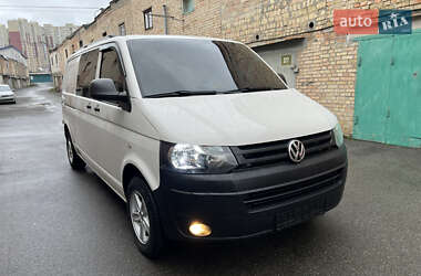 Мінівен Volkswagen Transporter 2015 в Києві