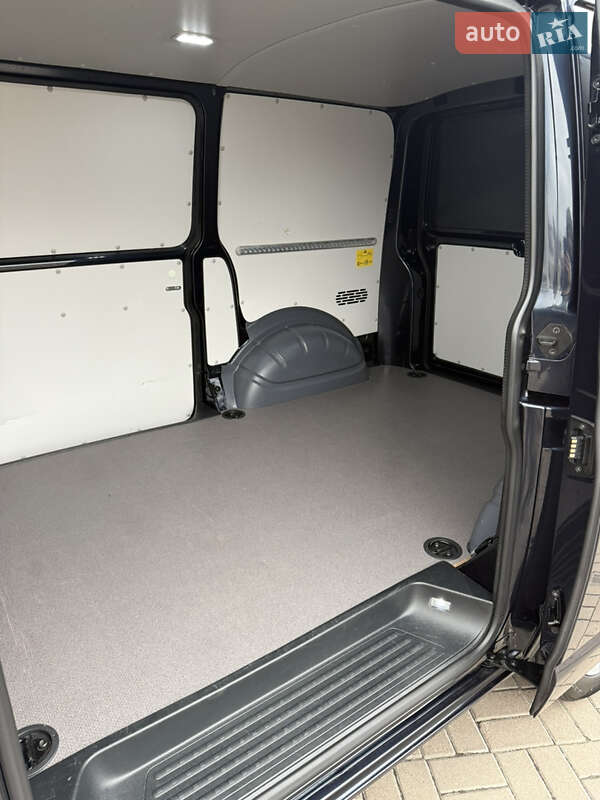 Вантажний фургон Volkswagen Transporter 2021 в Києві фото 138 Вантажний фургон Volkswagen Transporter 2021 в Києві