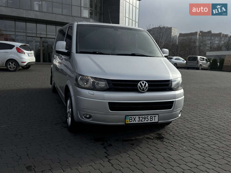 Мінівен Volkswagen Transporter 2010 в Хмельницькому
