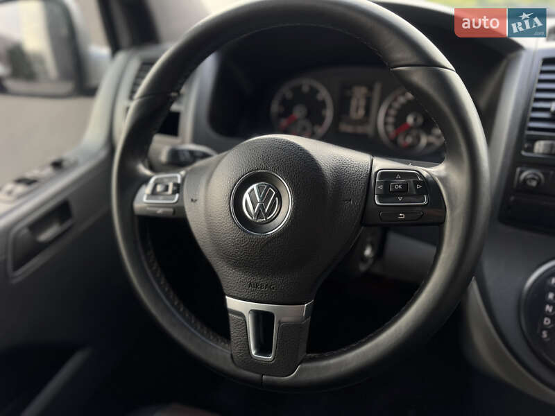 Мінівен Volkswagen Transporter 2010 в Хмельницькому