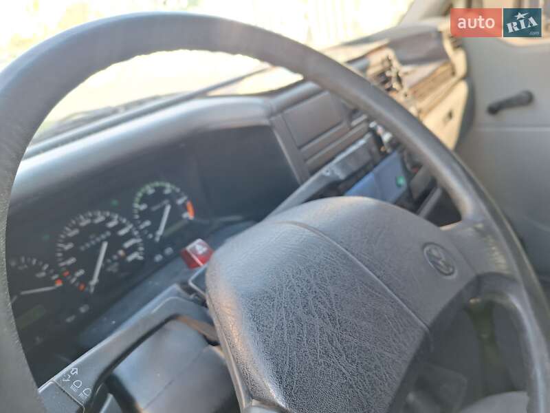 Мінівен Volkswagen Transporter 1995 в Чернівцях