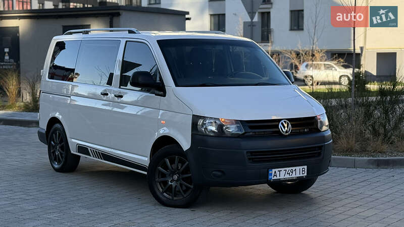Минивэн Volkswagen Transporter 2009 в Ивано-Франковске