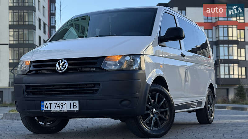 Минивэн Volkswagen Transporter 2009 в Ивано-Франковске