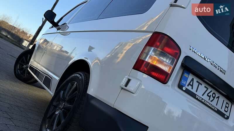 Минивэн Volkswagen Transporter 2009 в Ивано-Франковске