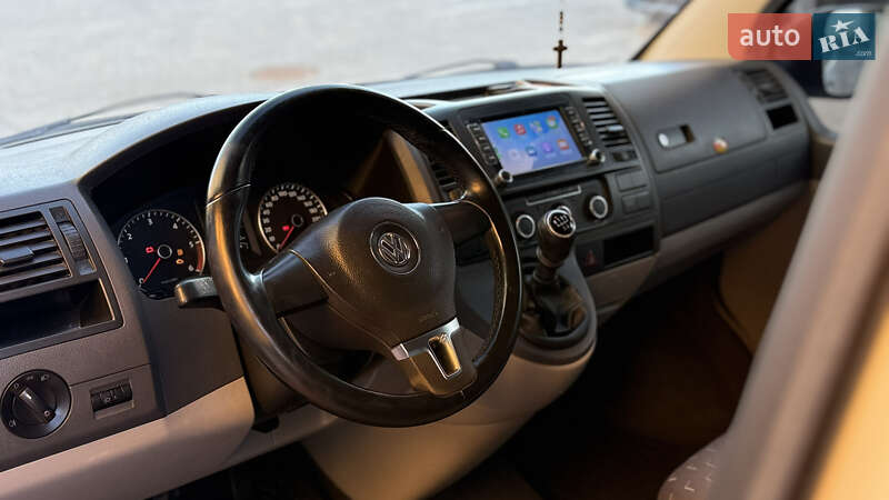 Минивэн Volkswagen Transporter 2009 в Ивано-Франковске