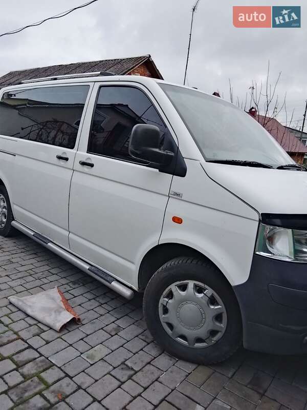 Минивэн Volkswagen Transporter 2004 в Хмельницком