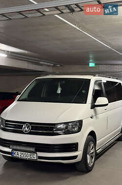Мінівен Volkswagen Transporter 2015 в Києві