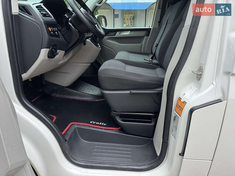 Грузовой фургон Volkswagen Transporter 2016 в Ровно фото 22 Грузовой фургон Volkswagen Transporter 2016 в Ровно
