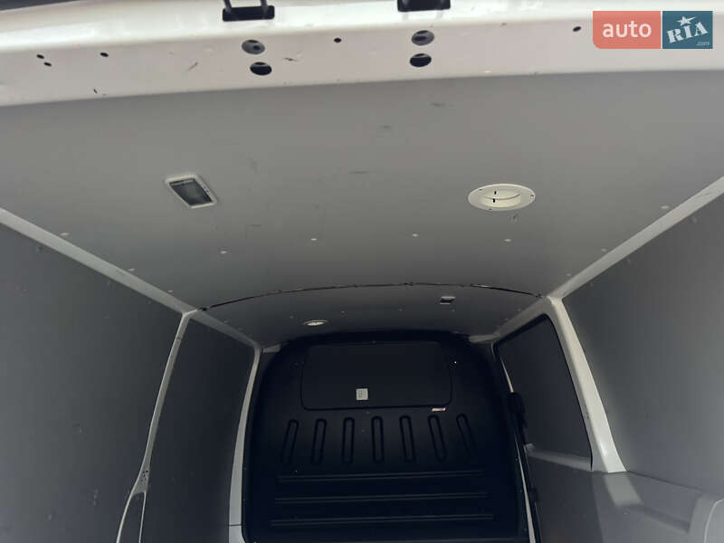 Грузовой фургон Volkswagen Transporter 2016 в Ровно фото 53 Грузовой фургон Volkswagen Transporter 2016 в Ровно
