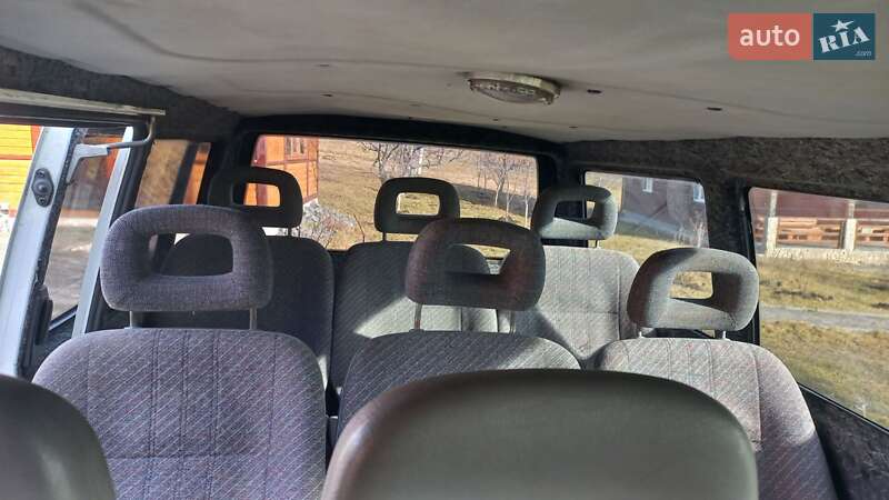 Мінівен Volkswagen Transporter 2003 в Яблуниці фото 4 Мінівен Volkswagen Transporter 2003 в Яблуниці