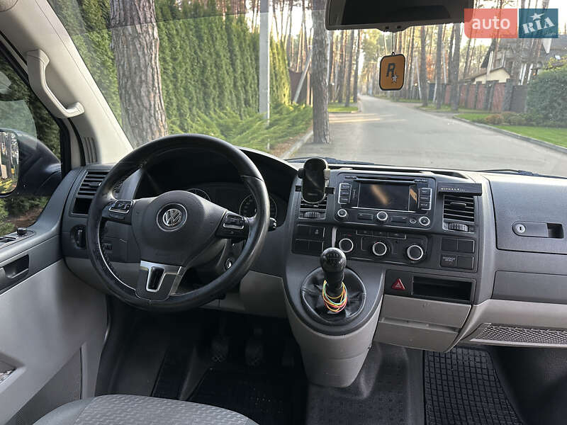 Вантажний фургон Volkswagen Transporter 2011 в Києві фото 14 Вантажний фургон Volkswagen Transporter 2011 в Києві