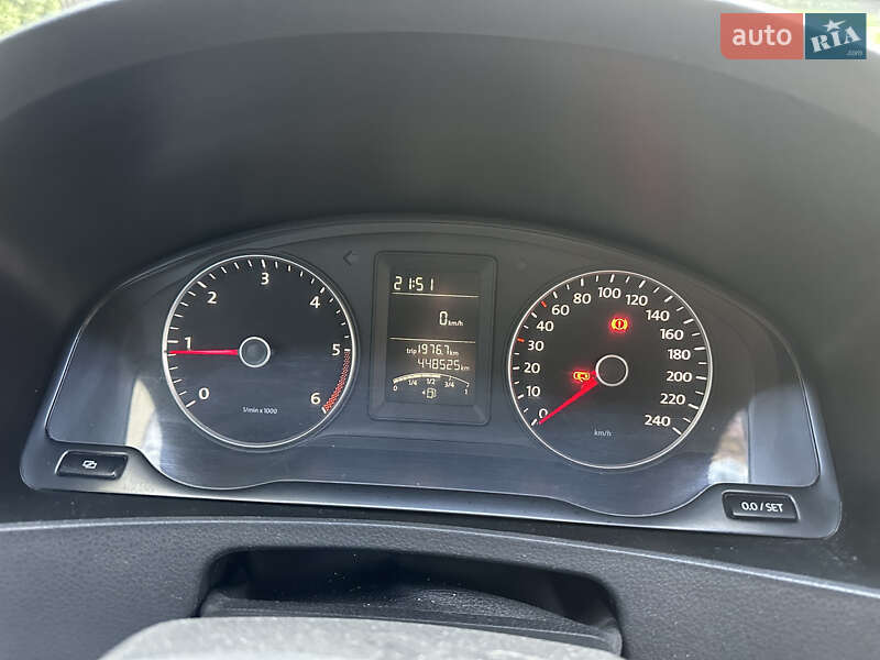 Вантажний фургон Volkswagen Transporter 2011 в Києві фото 17 Вантажний фургон Volkswagen Transporter 2011 в Києві