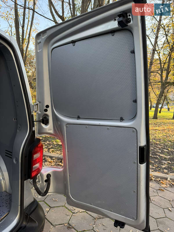Грузовой фургон Volkswagen Transporter 2018 в Одессе фото 15 Грузовой фургон Volkswagen Transporter 2018 в Одессе